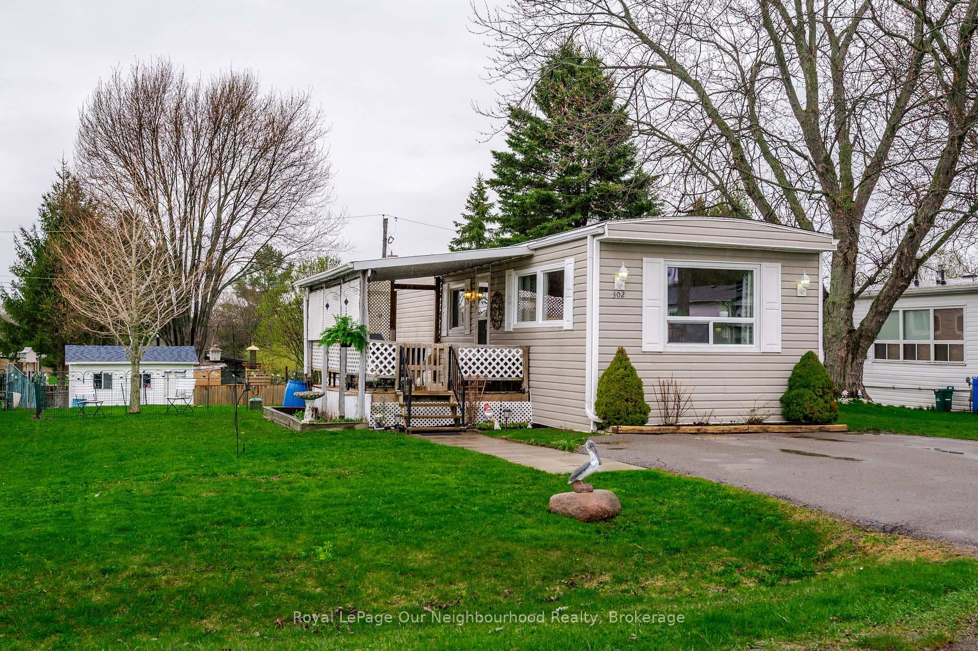 302 Lynn Crescent - home for sale in Hamilton Township, Ontario