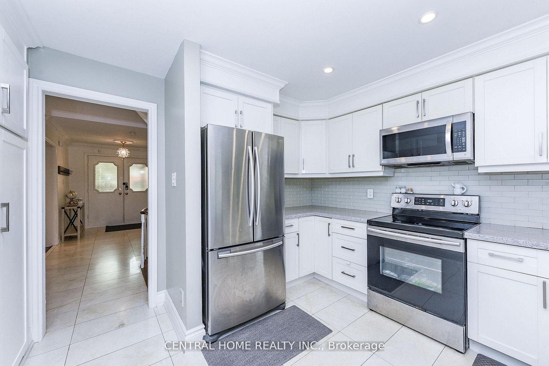 4 Robaldon Road - Detached photo 16 of 40 in Etobicoke (Islington / Rexdale), Ontario
