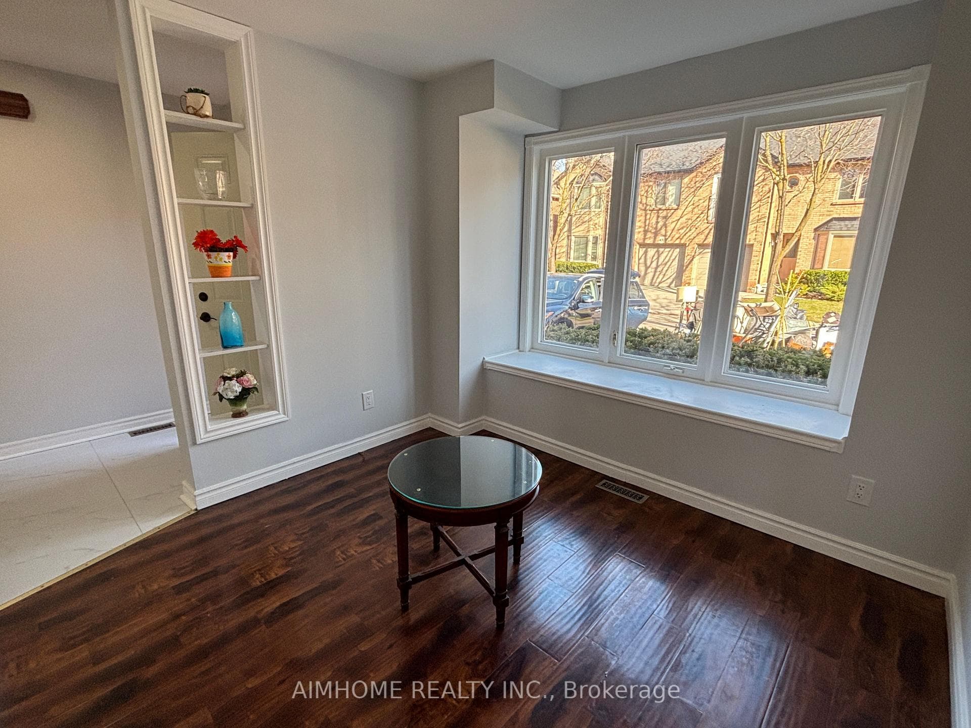 4635 Regents Terrace Unit 23 - Condo for sale in Lisgar, Ontario