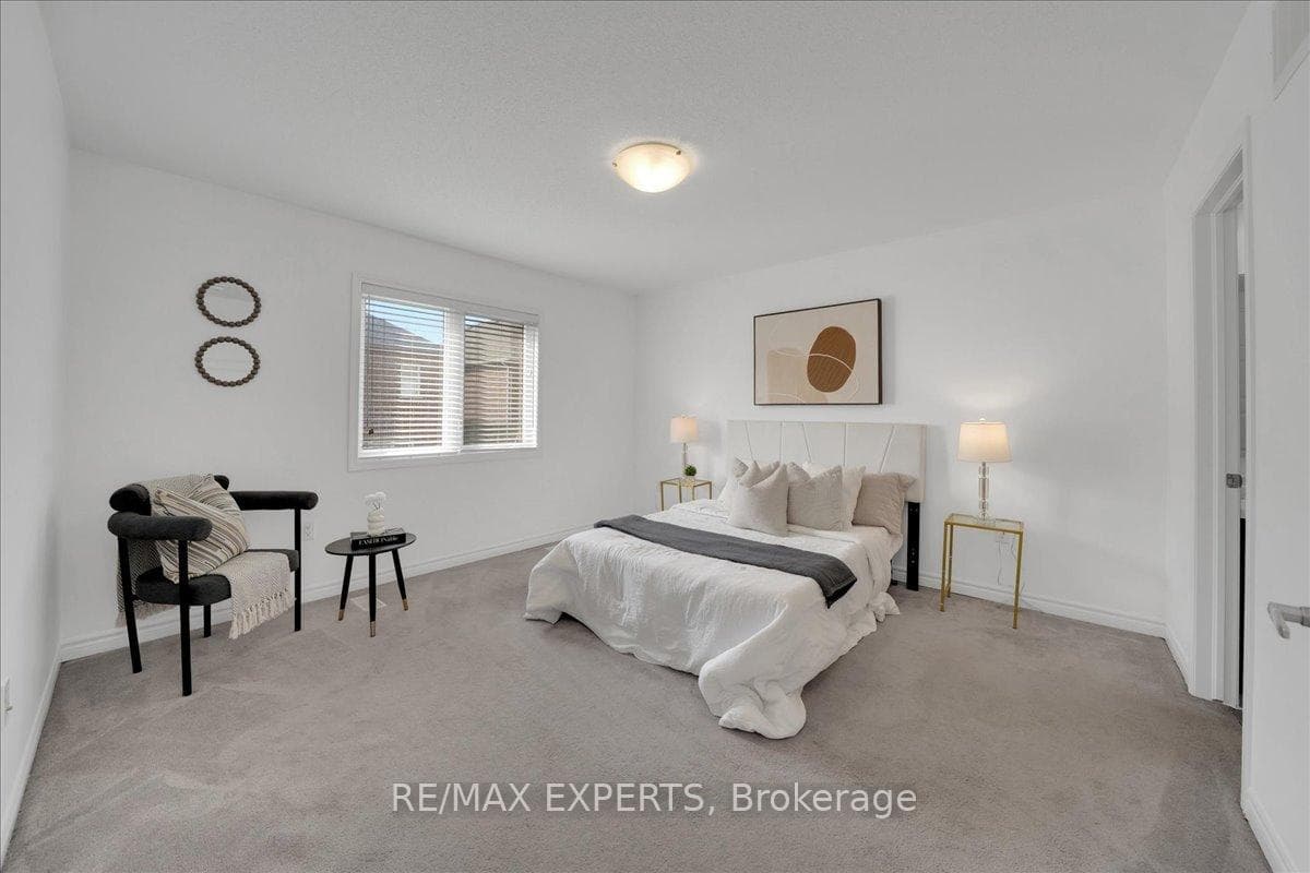 297 Beasley Terrace - Townhouse photo 14 of 22 in Milton, Ontario