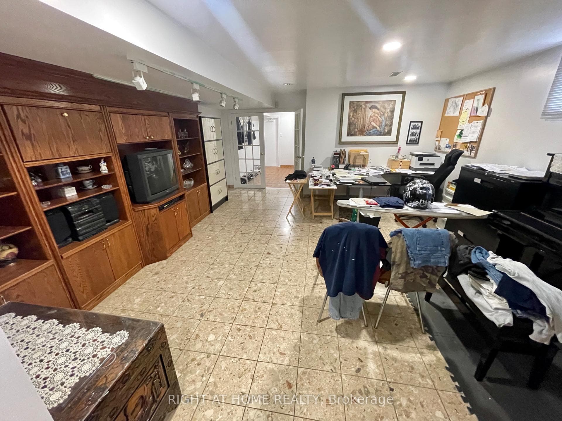 40 Bellevue Avenue - Semi-Detached photo 25 of 34 in Downtown Toronto / Waterfront, Ontario