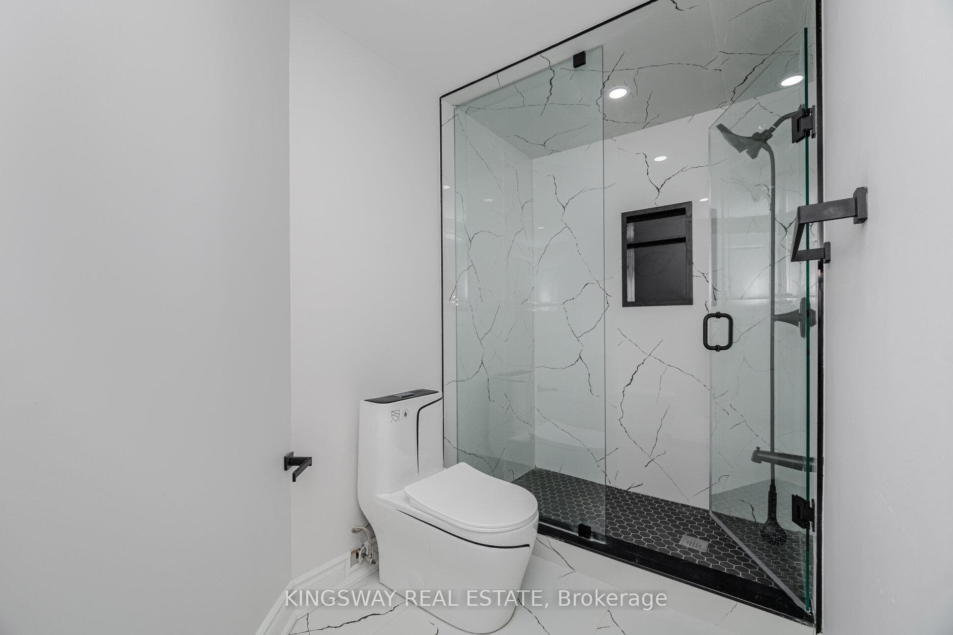 1008 Ceremonial Drive - Detached photo 43 of 48 in Mississauga, Ontario