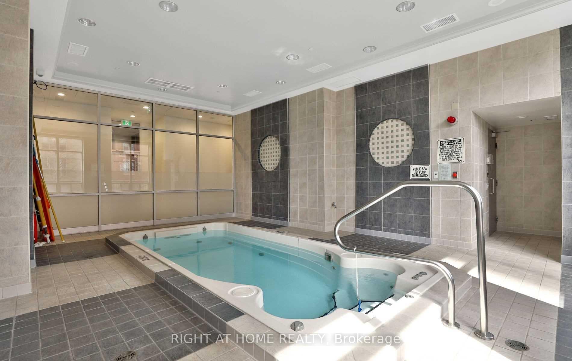 55 Strathaven Drive Unit 1808 - Condo photo 17 of 34 in Mississauga, Ontario