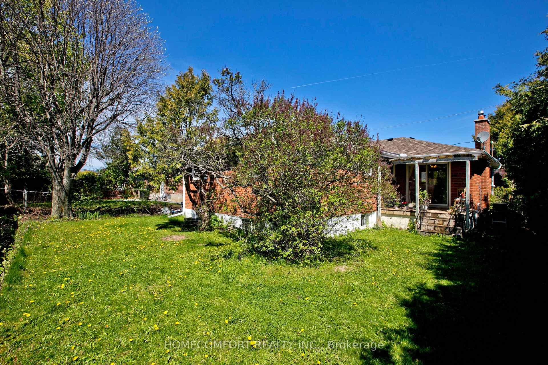 19 Oldborough Circle - Detached photo 35 of 37 in Hillcrest Village / Bayview Village, Ontario