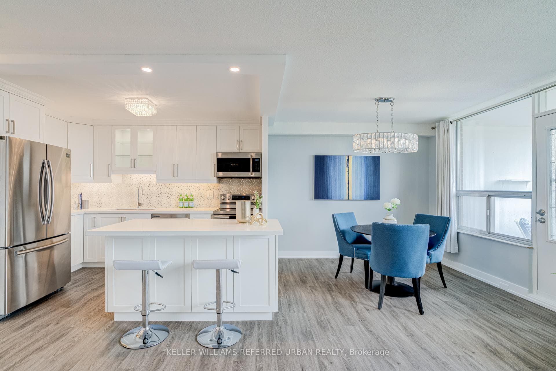 10 Edgecliff Golfway Unit 1417 - home for sale in Flemingdon Park / Don Mills, Ontario