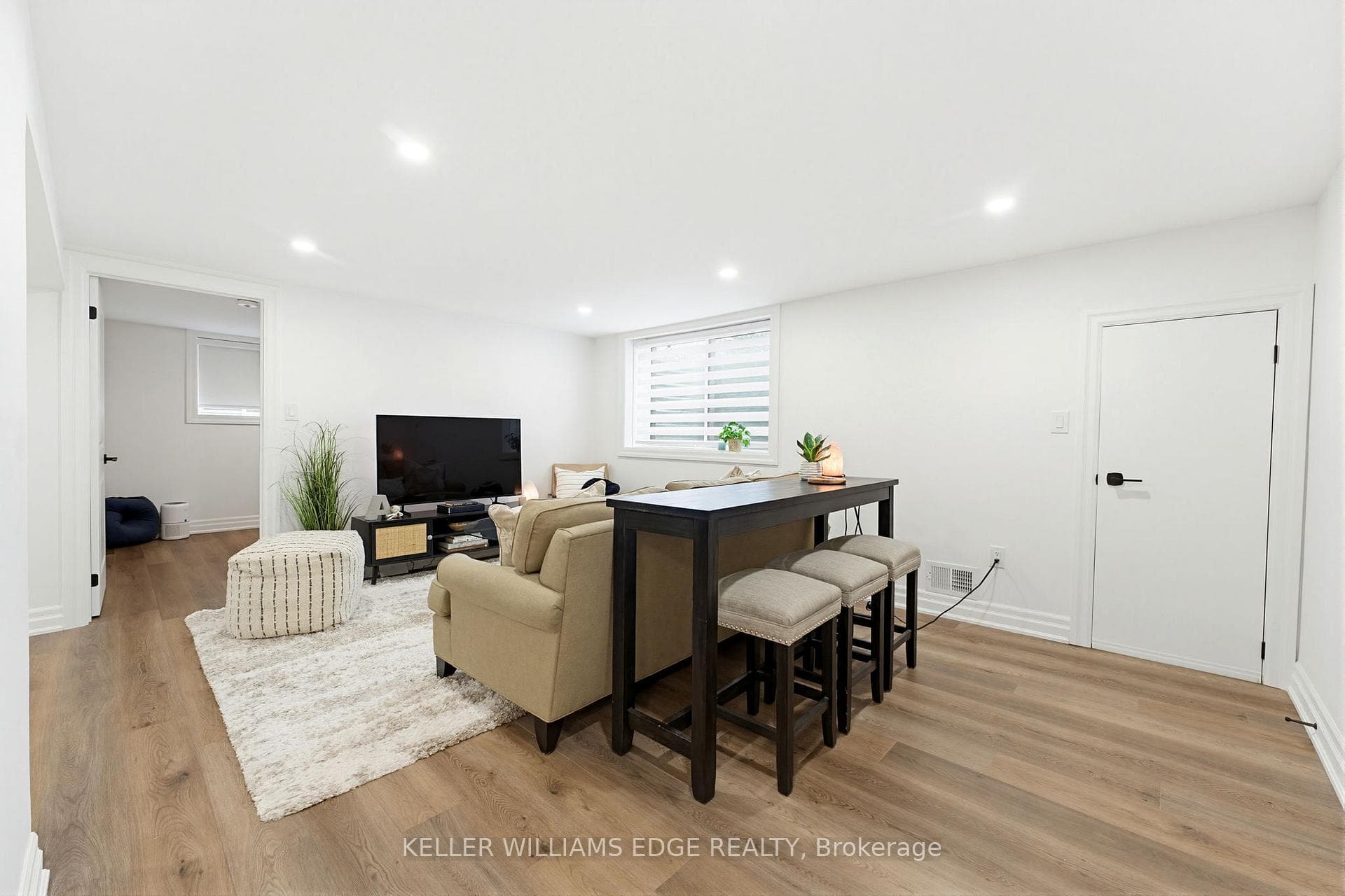 586 Woodland Avenue - Detached photo 27 of 45 in Burlington, Ontario