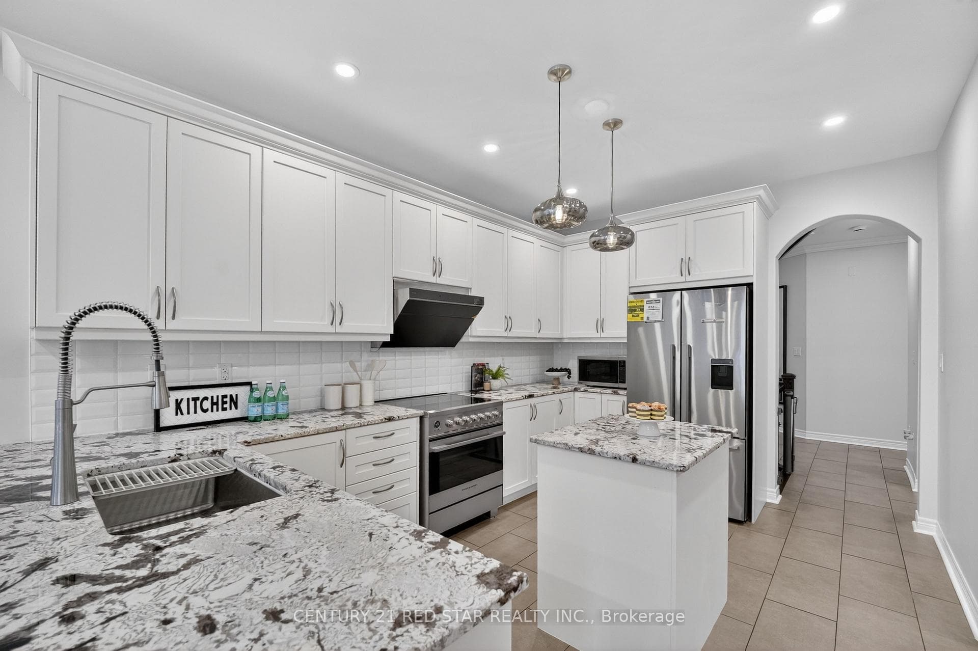 2416 Village Common - Townhouse photo 10 of 50 in Oakville, Ontario