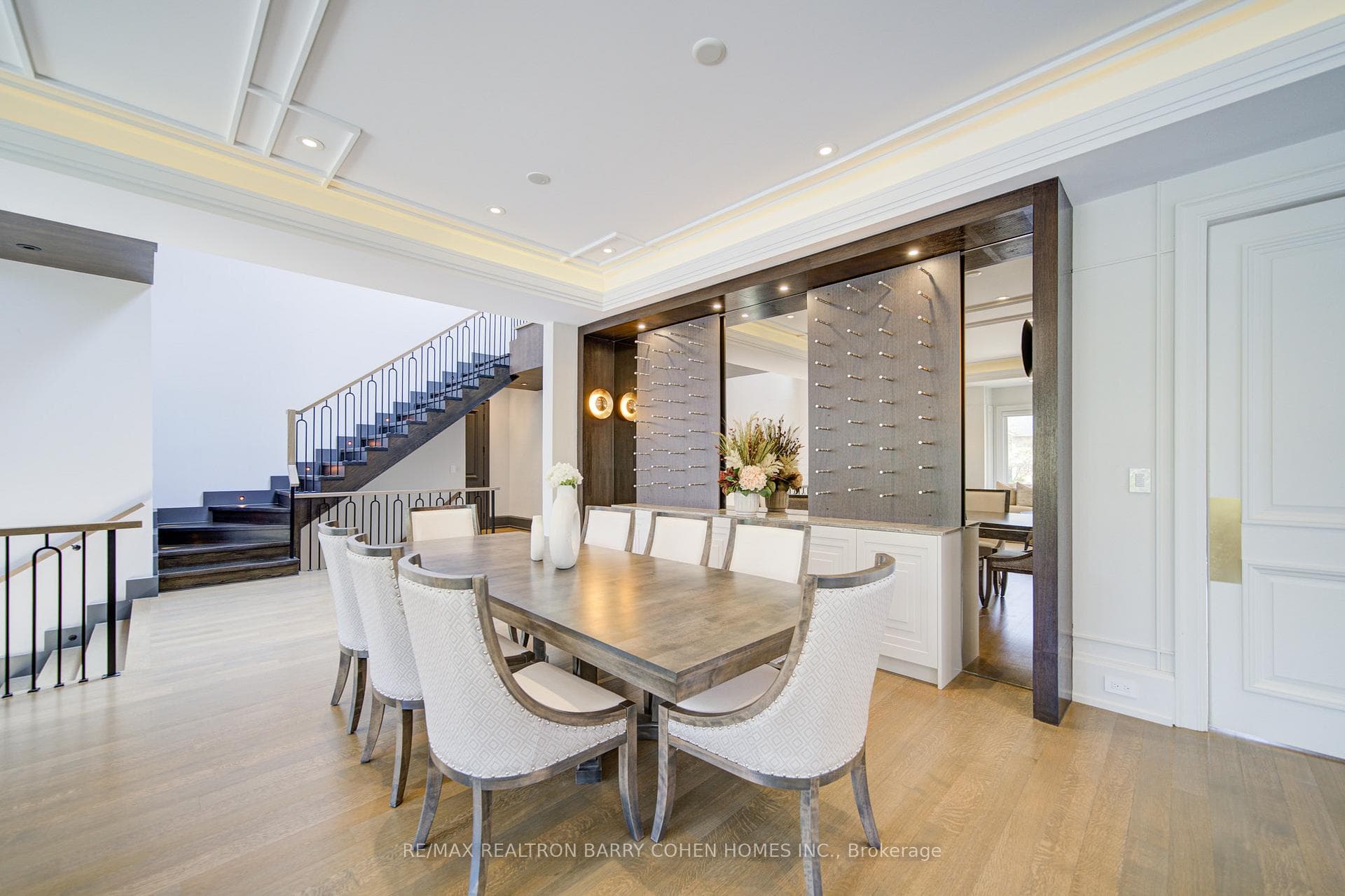 15 Ames Circle - Detached photo 10 of 50 in Don Mills / Parkwoods / Victoria Village, Ontario