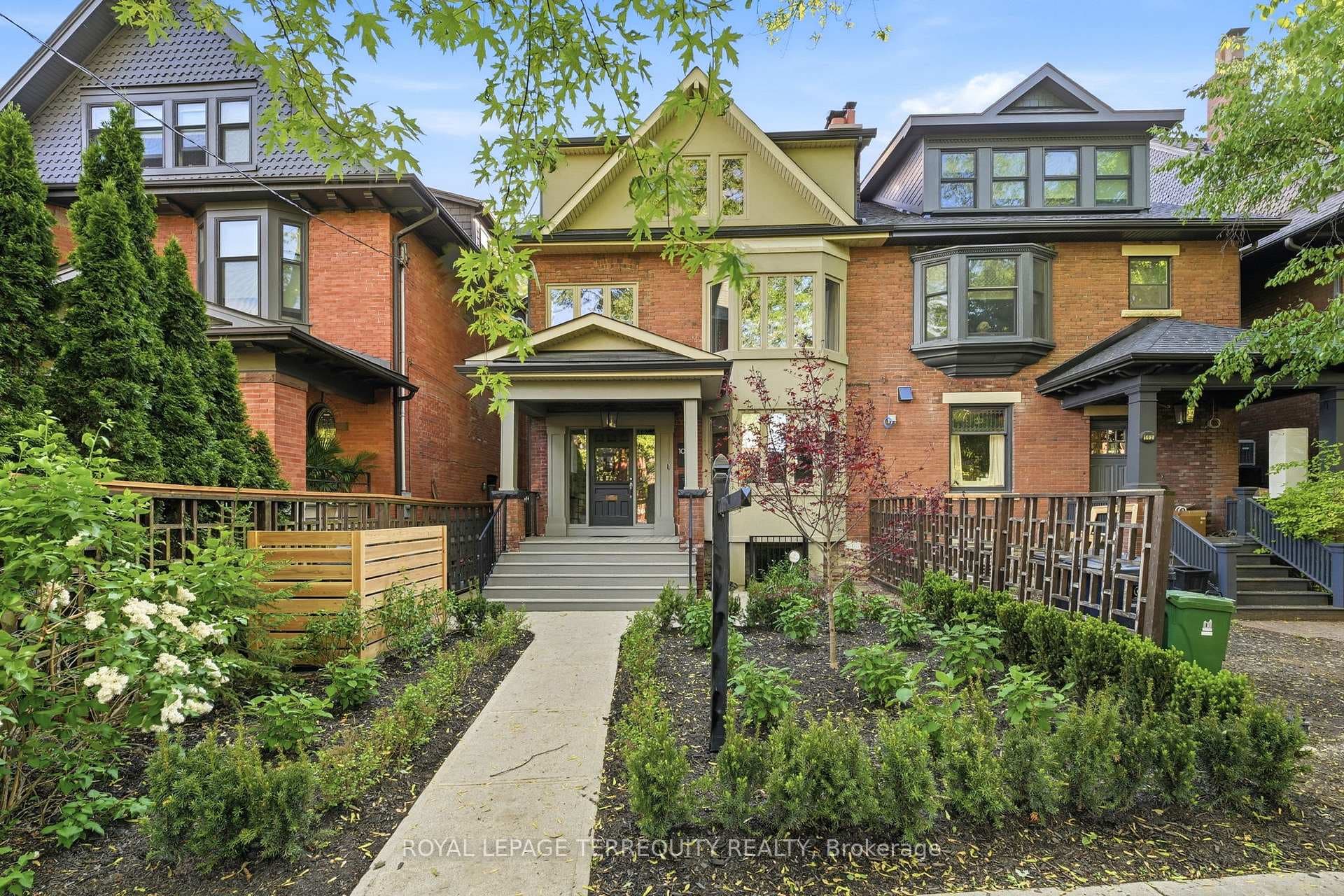 100 Admiral Road - Semi-Detached photo 1 of 34 in Annex / Yorkville / Summerhill, Ontario