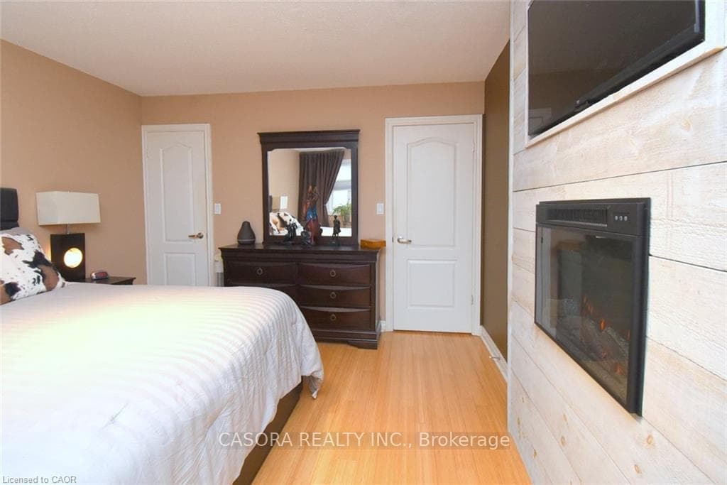 2229 WALKERS Line Unit 9 - Condo photo 18 of 46 in Burlington, Ontario