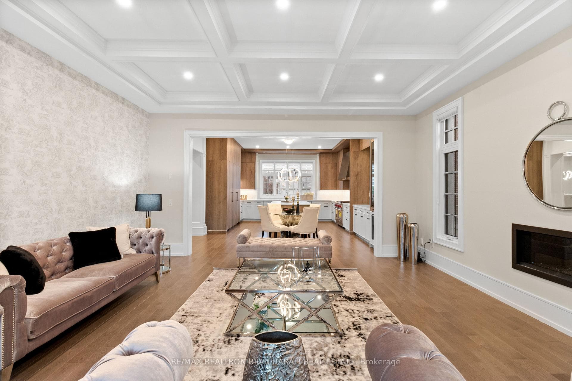 29 Ballyconnor Court - Detached photo 9 of 49 in Hillcrest Village / Bayview Village, Ontario