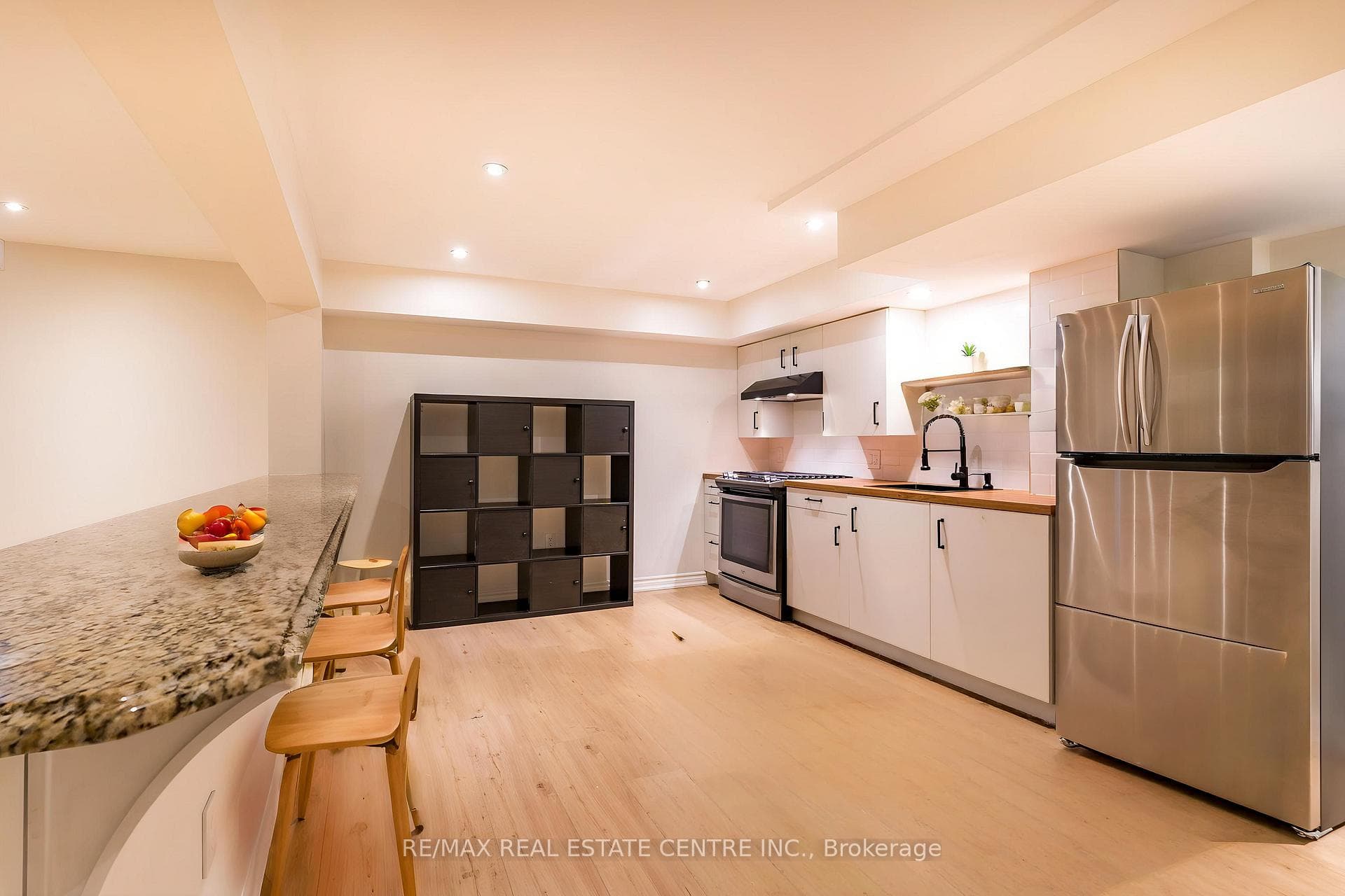 2 Orvieto Court - Detached photo 33 of 47 in Hamilton, Ontario