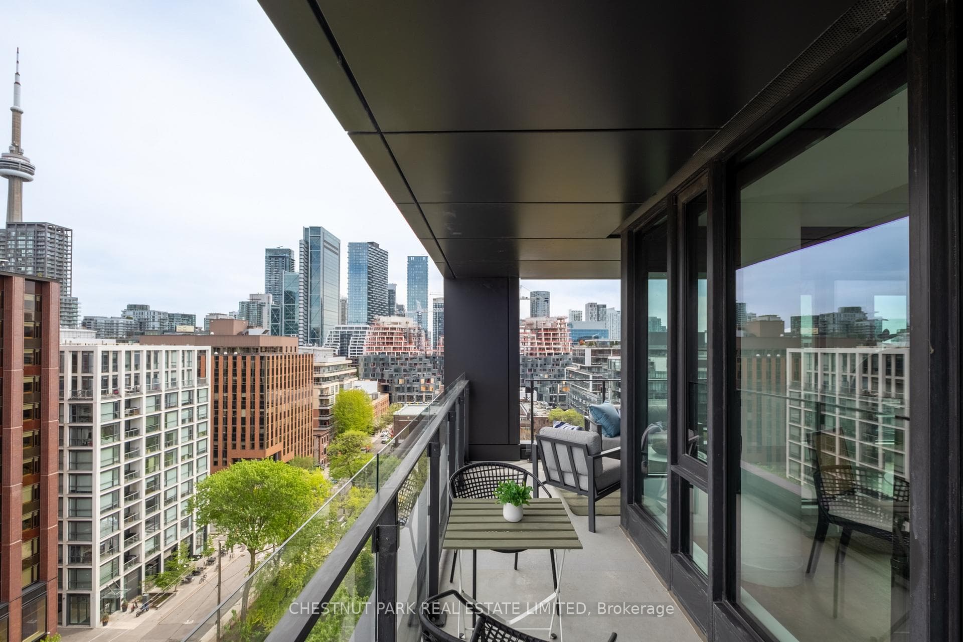 505 Richmond Street Unit 926 - Condo photo 23 of 33 in Downtown Toronto / Waterfront, Ontario