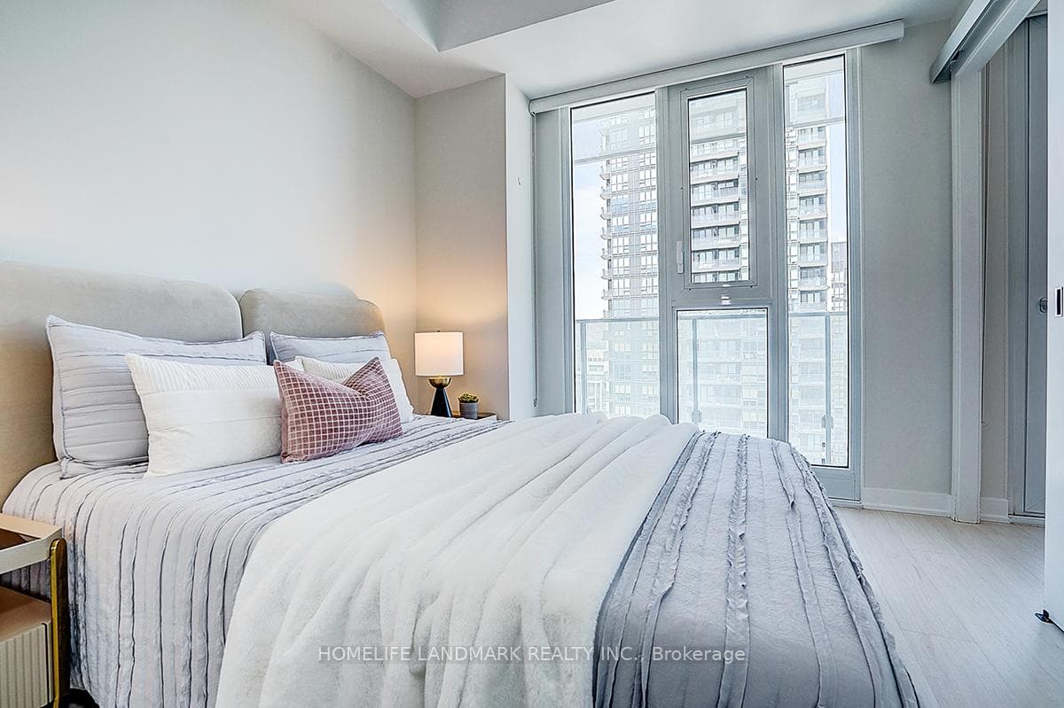 3900 Confederation Parkway Unit 3710 - Condo photo 34 of 50 in Mississauga, Ontario