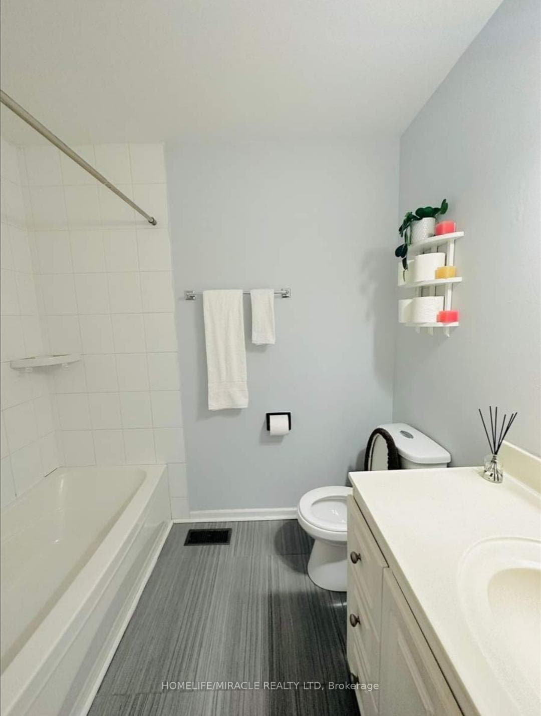 66 Fairglen Avenue - Semi-Detached photo 21 of 35 in Brampton, Ontario