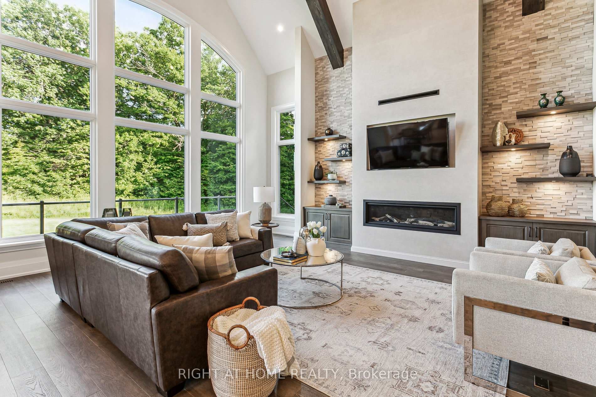 2606 Harvestmoon Lane - Detached photo 8 of 50 in Burlington, Ontario