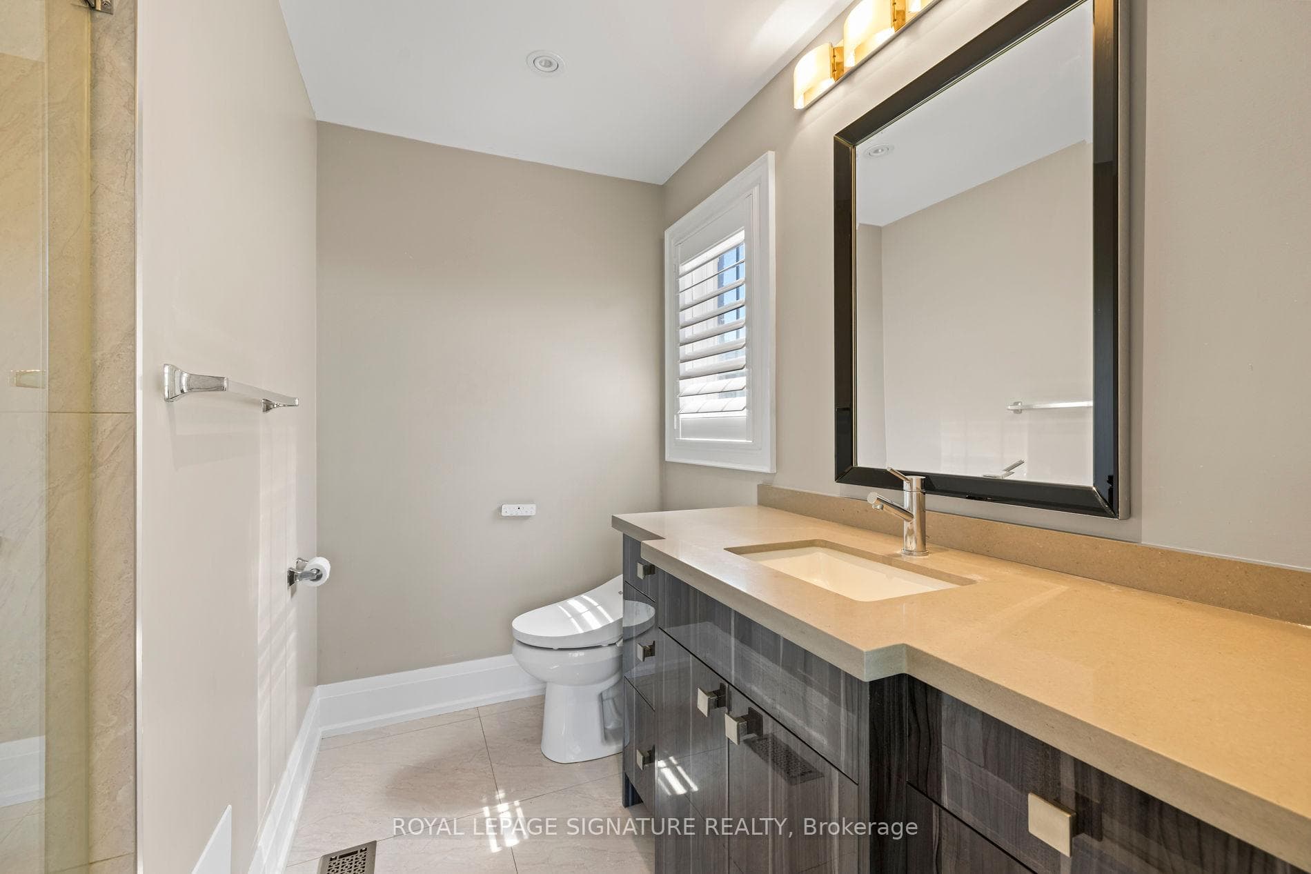 2480 Upper Valley Crescent - Detached photo 50 of 50 in Oakville, Ontario