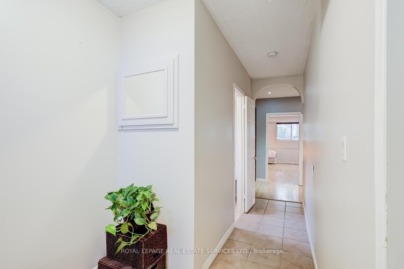 195 Cullum Court - Semi-Detached photo 28 of 43 in Burlington, Ontario