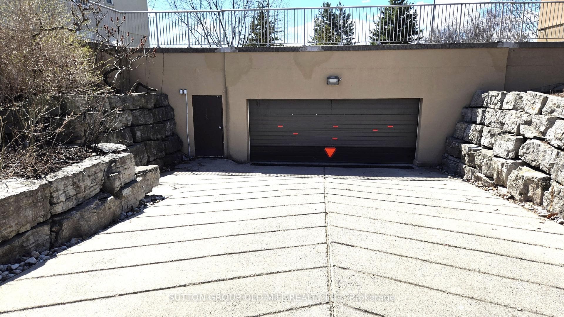 1470 Bishops Gate Unit 208 - Condo photo 22 of 32 in Oakville, Ontario