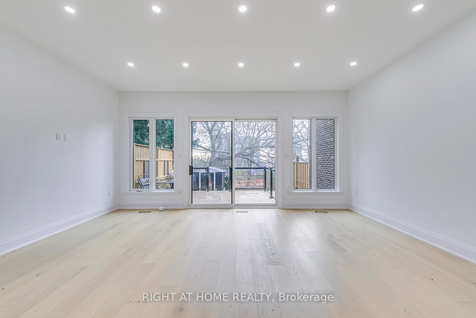 5 Enfield Avenue - Semi-Detached photo 11 of 35 in Liberty Village / Parkdale / South Parkdale, Ontario