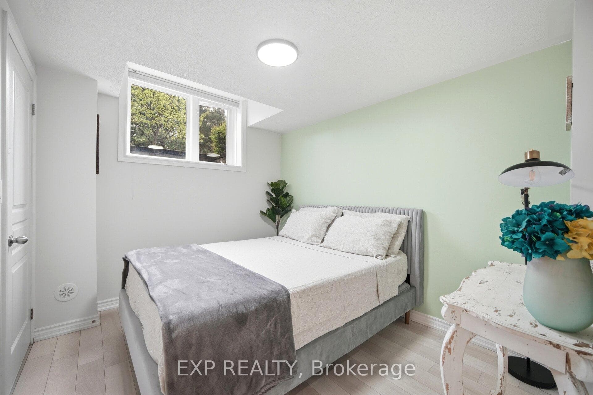 110 Caledonia Park Road Unit 2 - Condo photo 25 of 38 in Keelesdale / Eglinton West, Ontario
