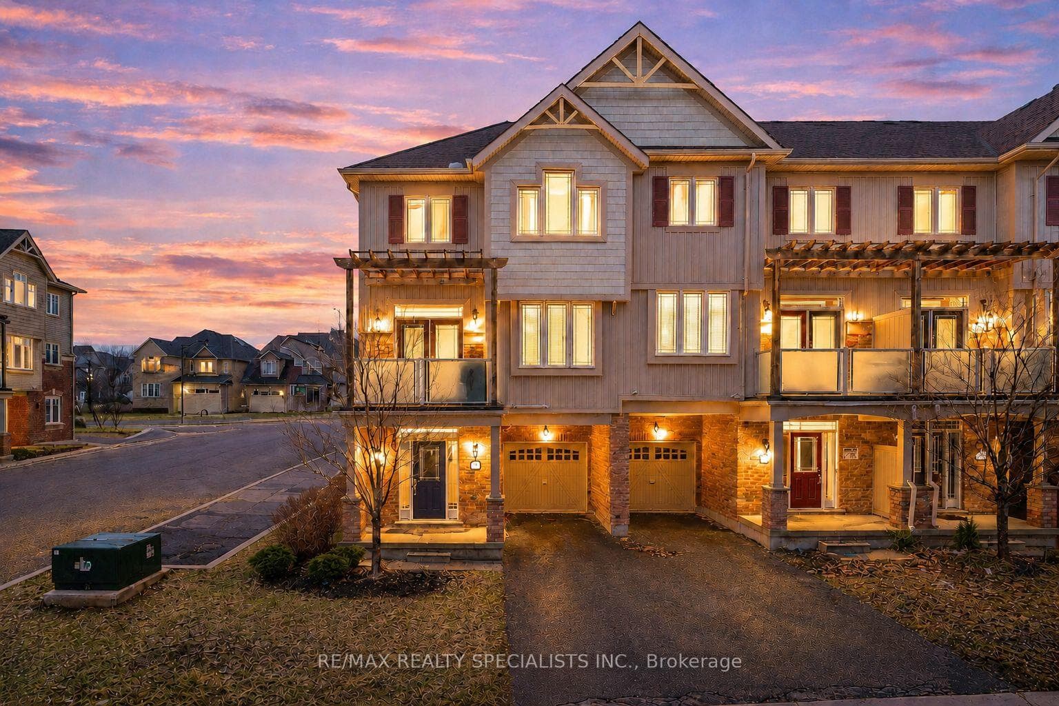 33 Birchfield Crescent - Townhouse photo 1 of 16 in Caledon, Ontario