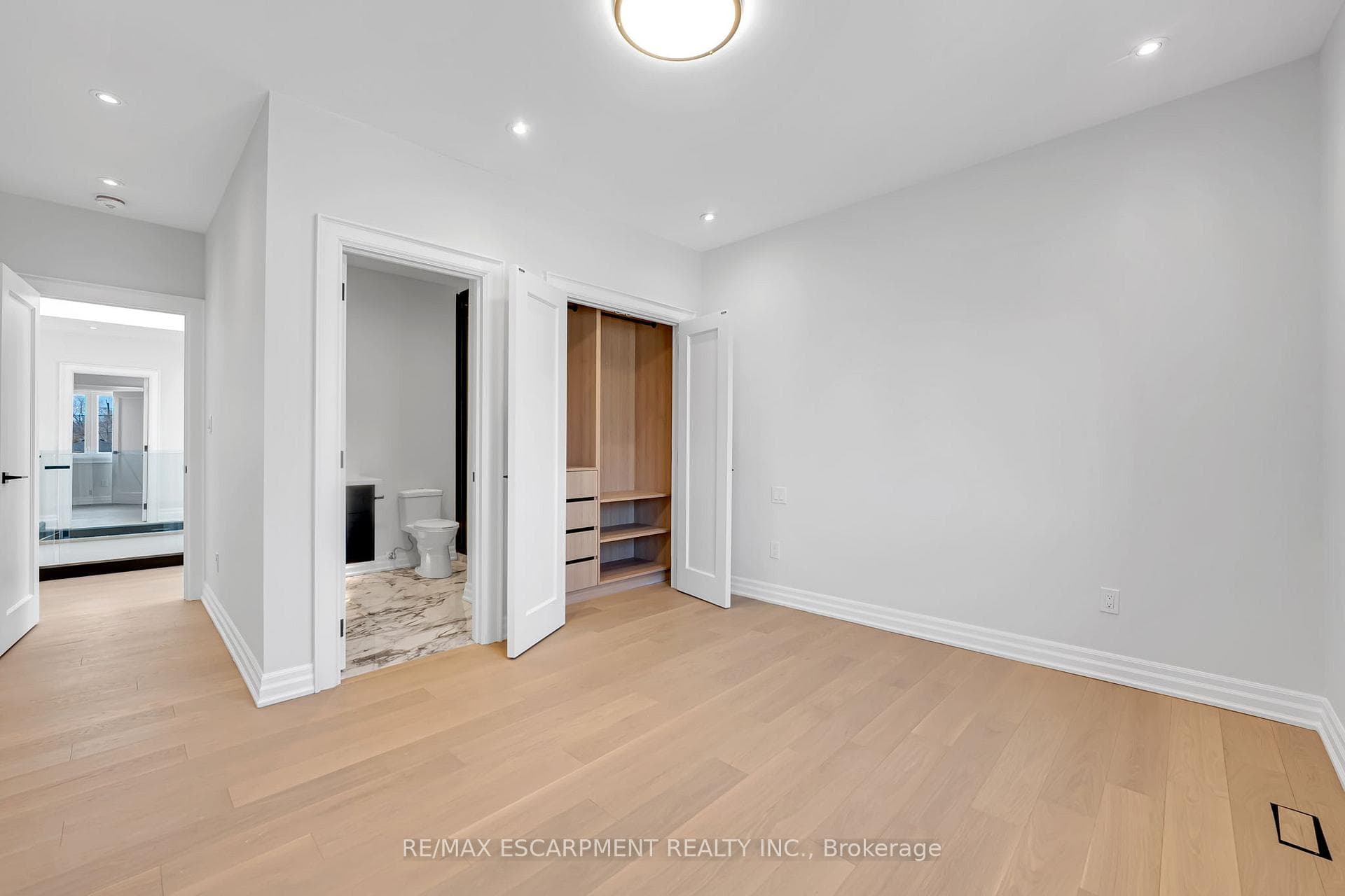 383 Wadsworth Street - Detached photo 29 of 46 in Oakville, Ontario