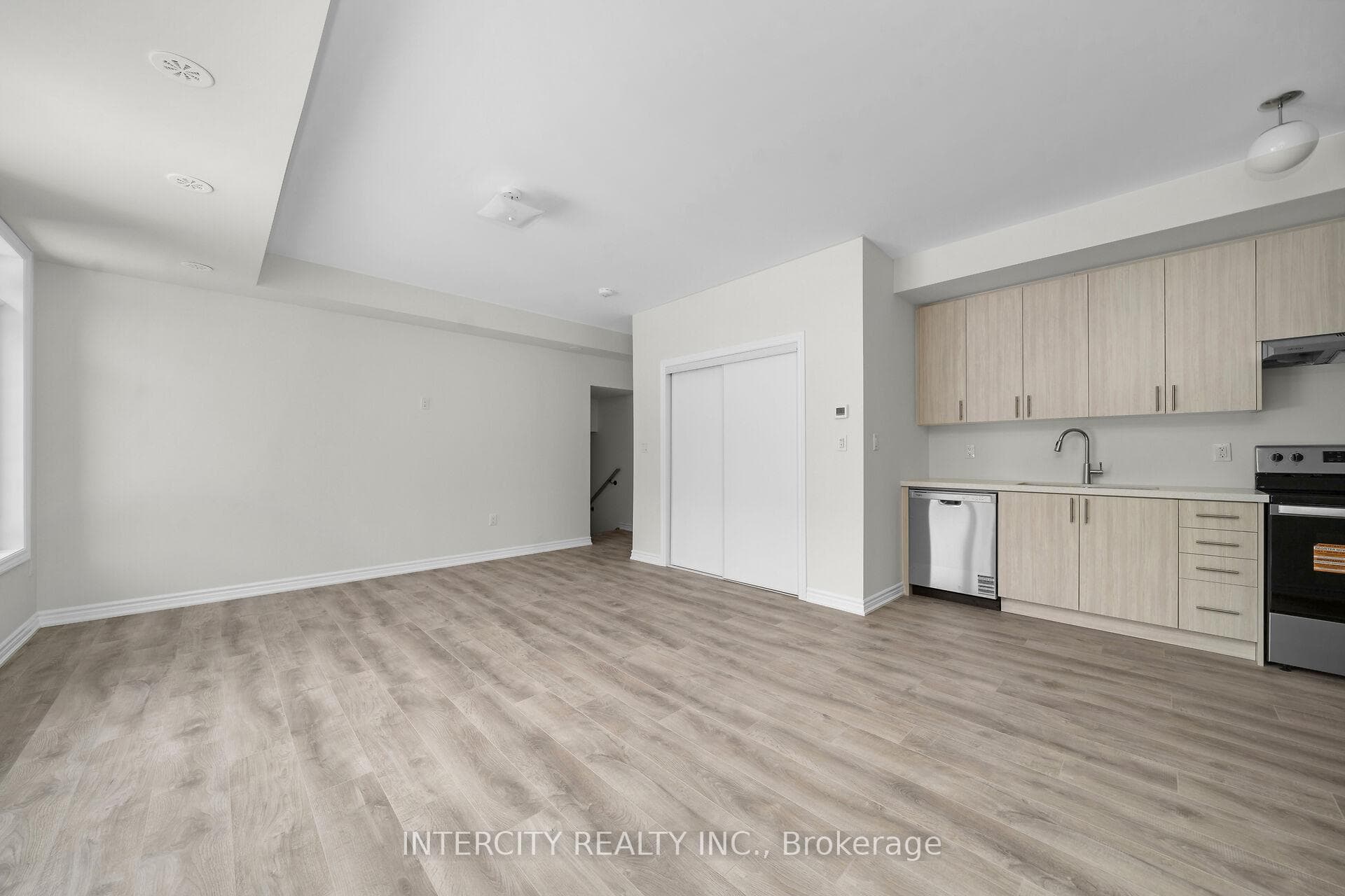 2 Savvy Lane Unit 43Z - Condo photo 7 of 17 in Caledon, Ontario