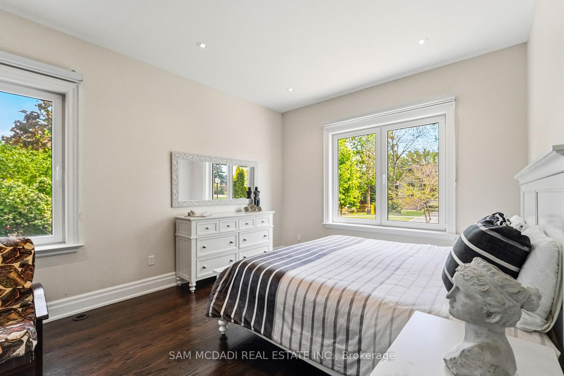 2411 Thorn Lodge Drive - Detached photo 24 of 50 in Mississauga, Ontario