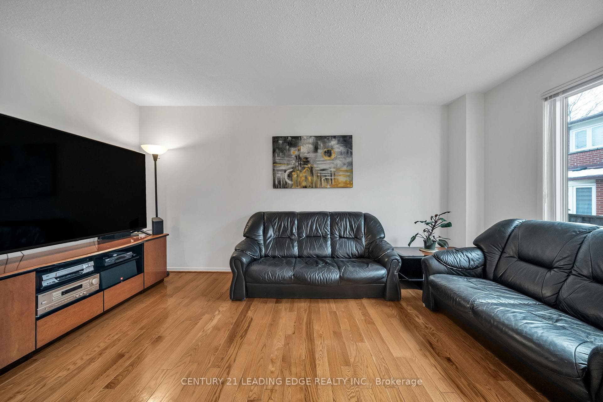 4 Treerun Avenue - Detached photo 15 of 38 in Scarborough Village / Eglinton East, Ontario