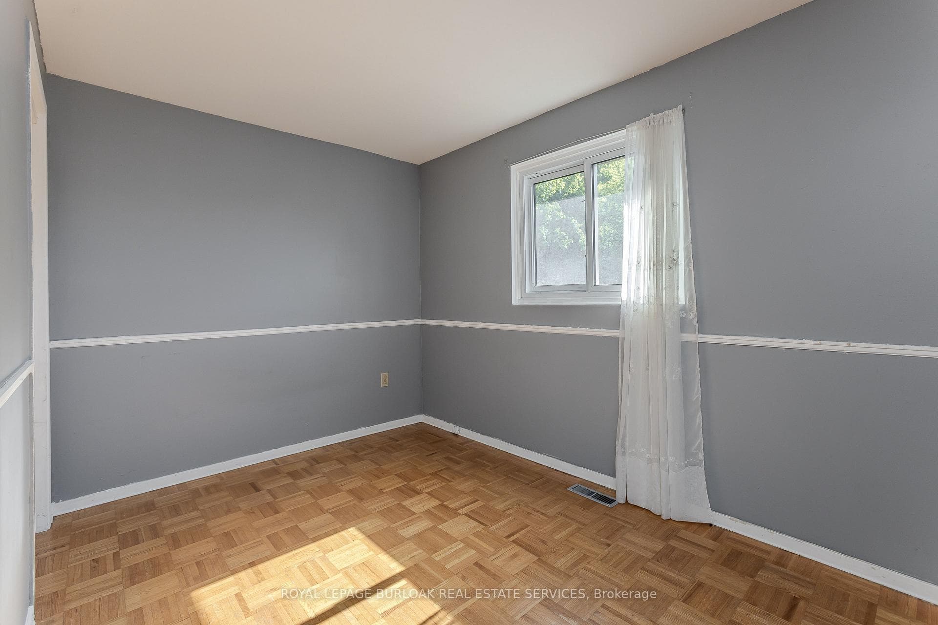 3118 Centennial Drive - Detached photo 15 of 39 in Burlington, Ontario