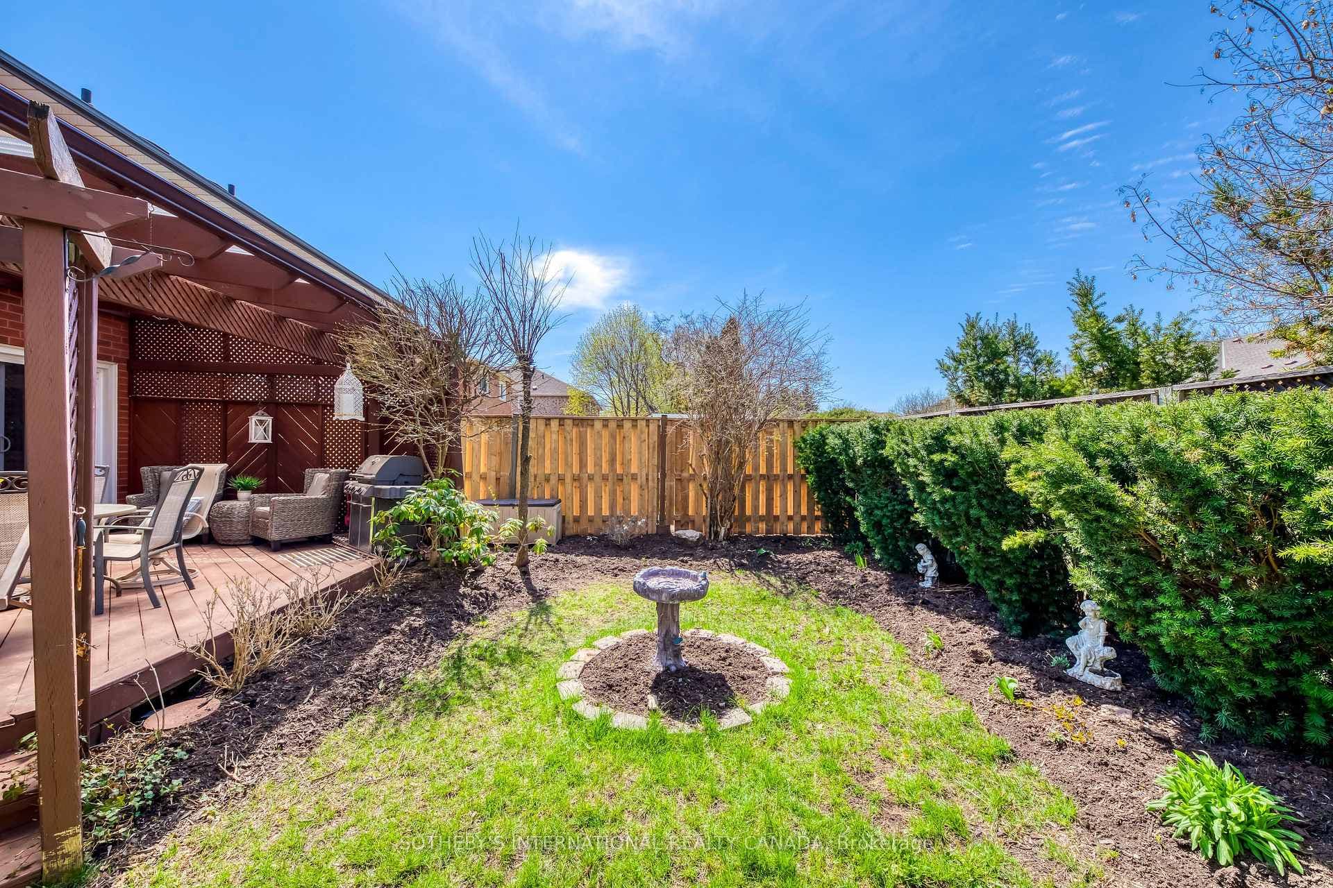 2294 Dale Ridge Drive - Semi-Detached photo 44 of 46 in Oakville, Ontario
