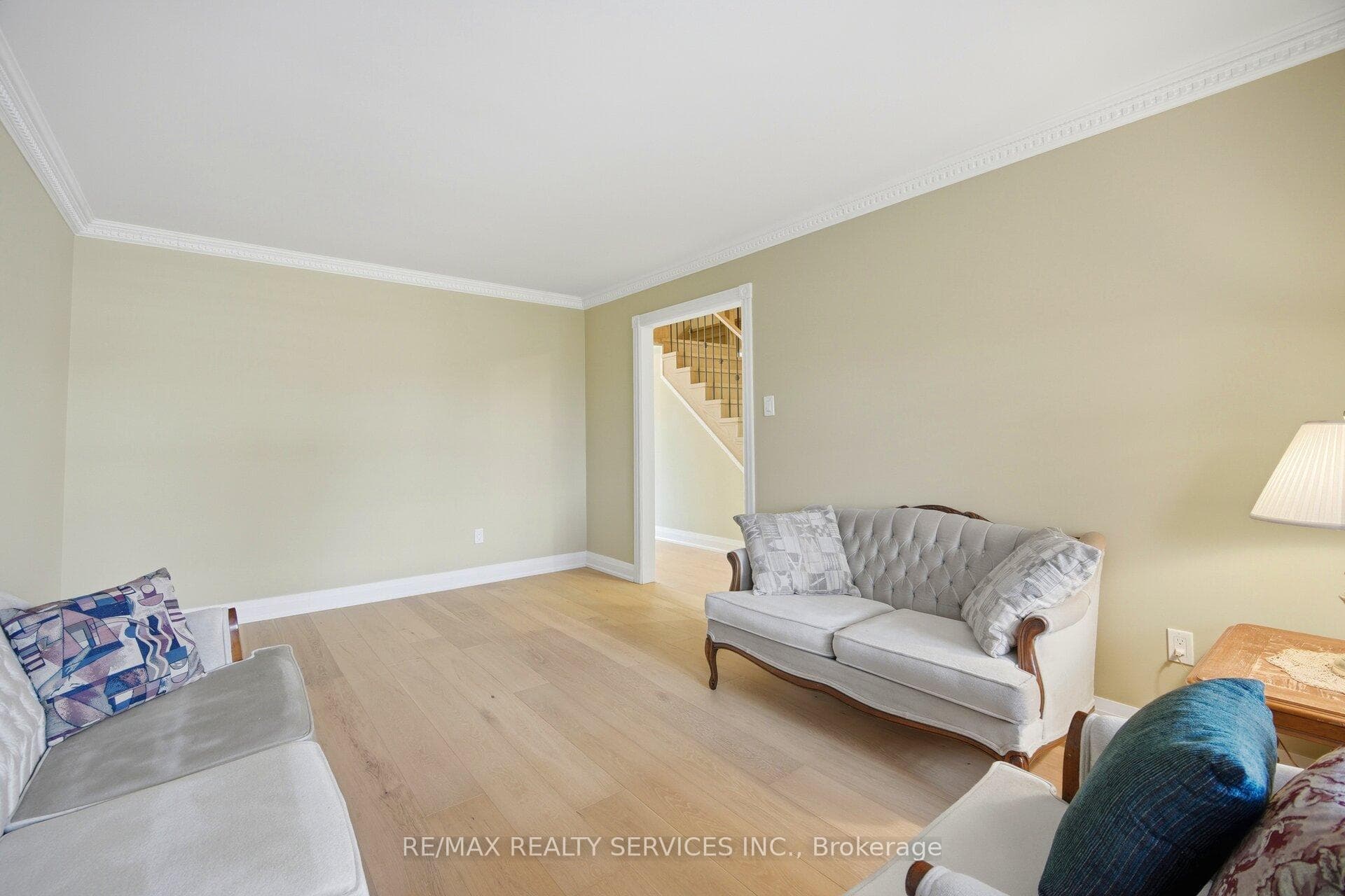 23 Newbury Crescent - Detached photo 8 of 47 in Brampton, Ontario