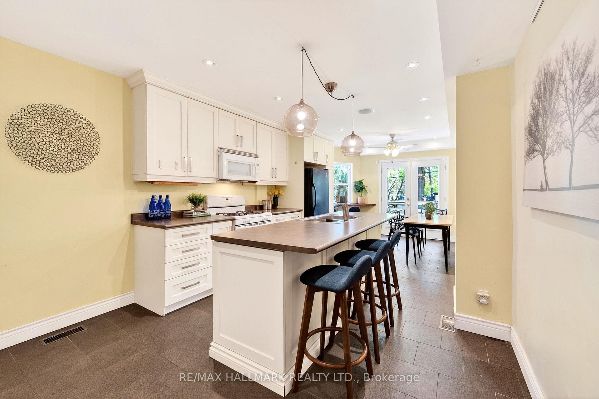 17 Mountalan Avenue - Semi-Detached photo 13 of 42 in Riverdale / Leslieville, Ontario