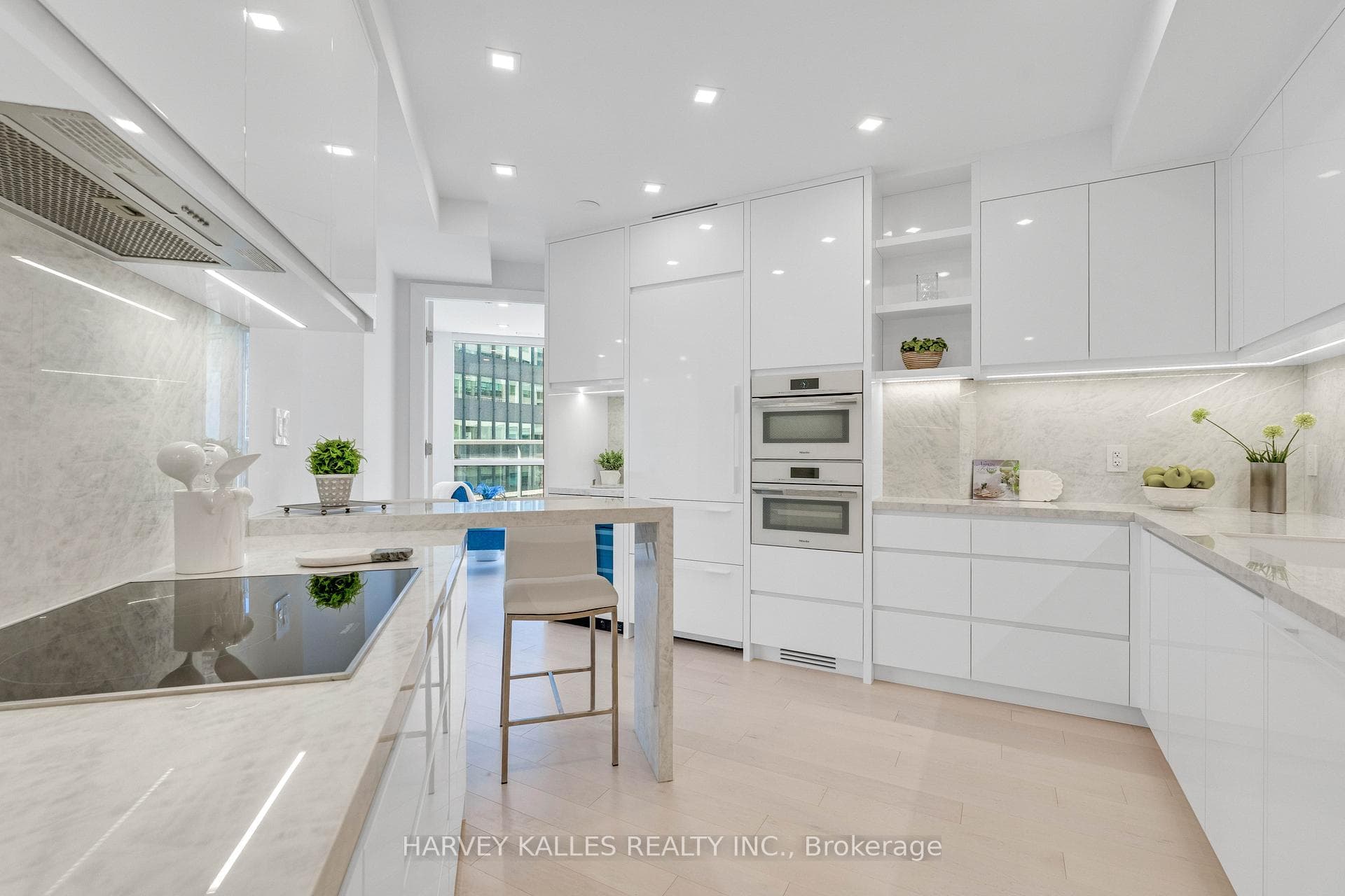 10 Bellair Street Unit 603 - Condo photo 15 of 38 in Annex / Yorkville / Summerhill, Ontario