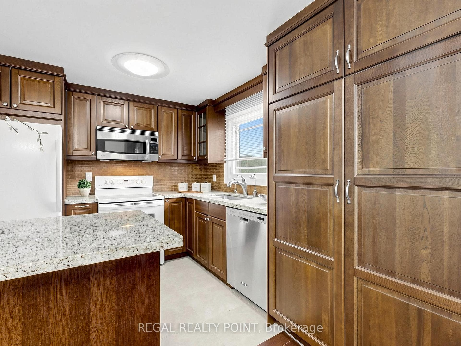 116 Loganberry Crescent - Detached photo 13 of 36 in Hillcrest Village / Bayview Village, Ontario
