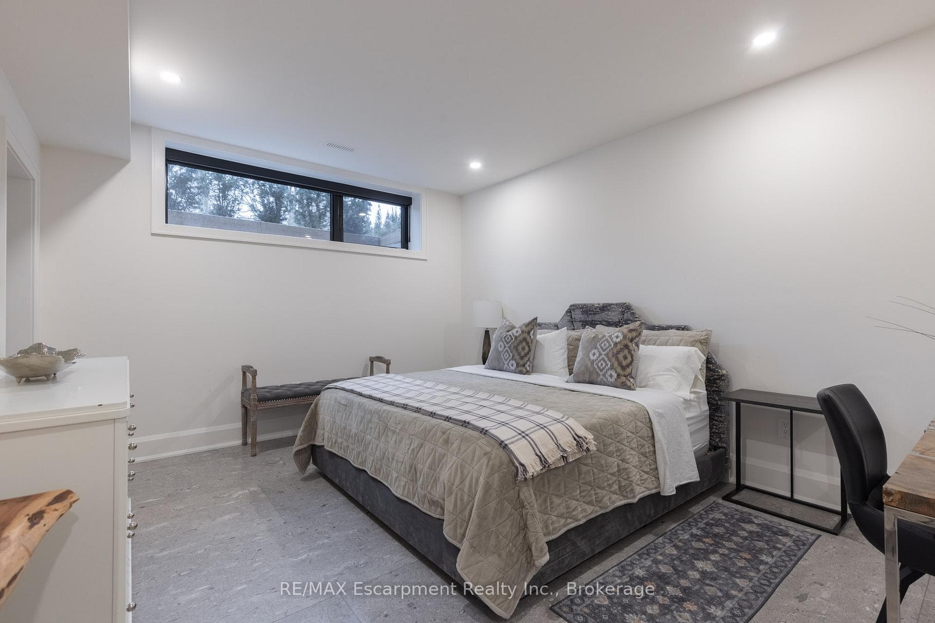 540 Patricia Drive - Detached photo 36 of 49 in Oakville, Ontario