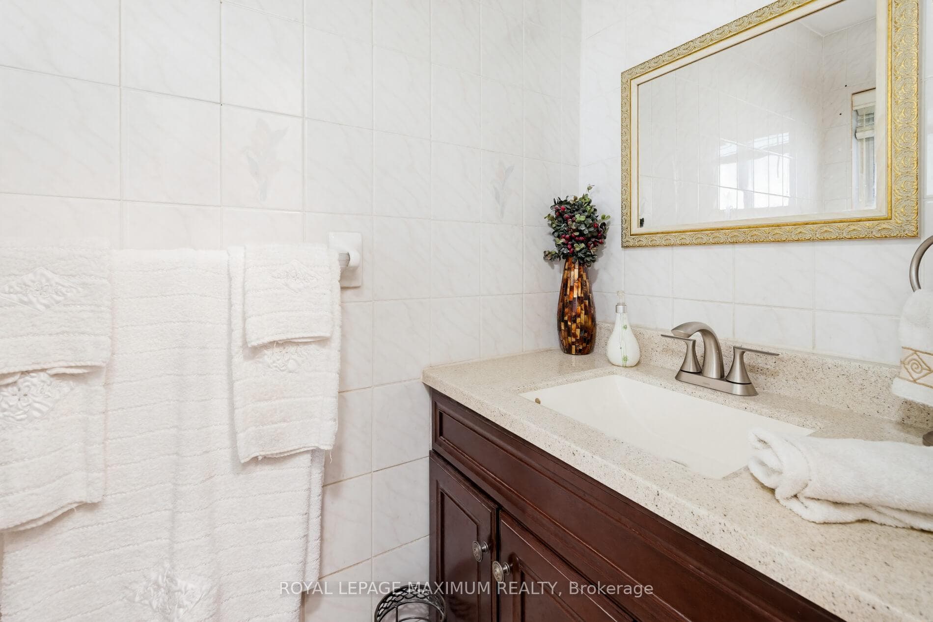 124 Nortonville Drive - Detached photo 19 of 47 in Scarborough Village / Eglinton East, Ontario