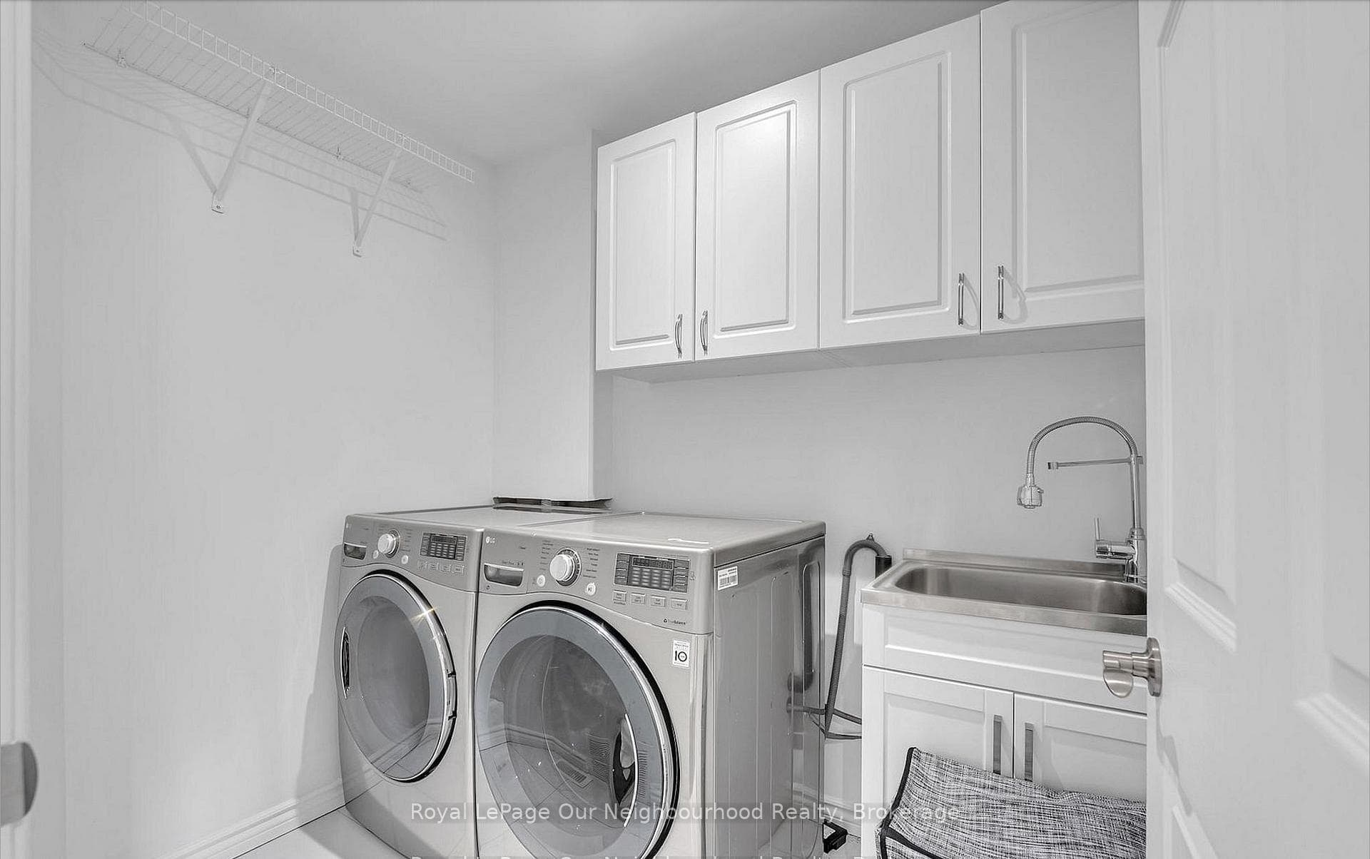 4689 Leanna Heights Road - Detached photo 26 of 39 in Burlington, Ontario