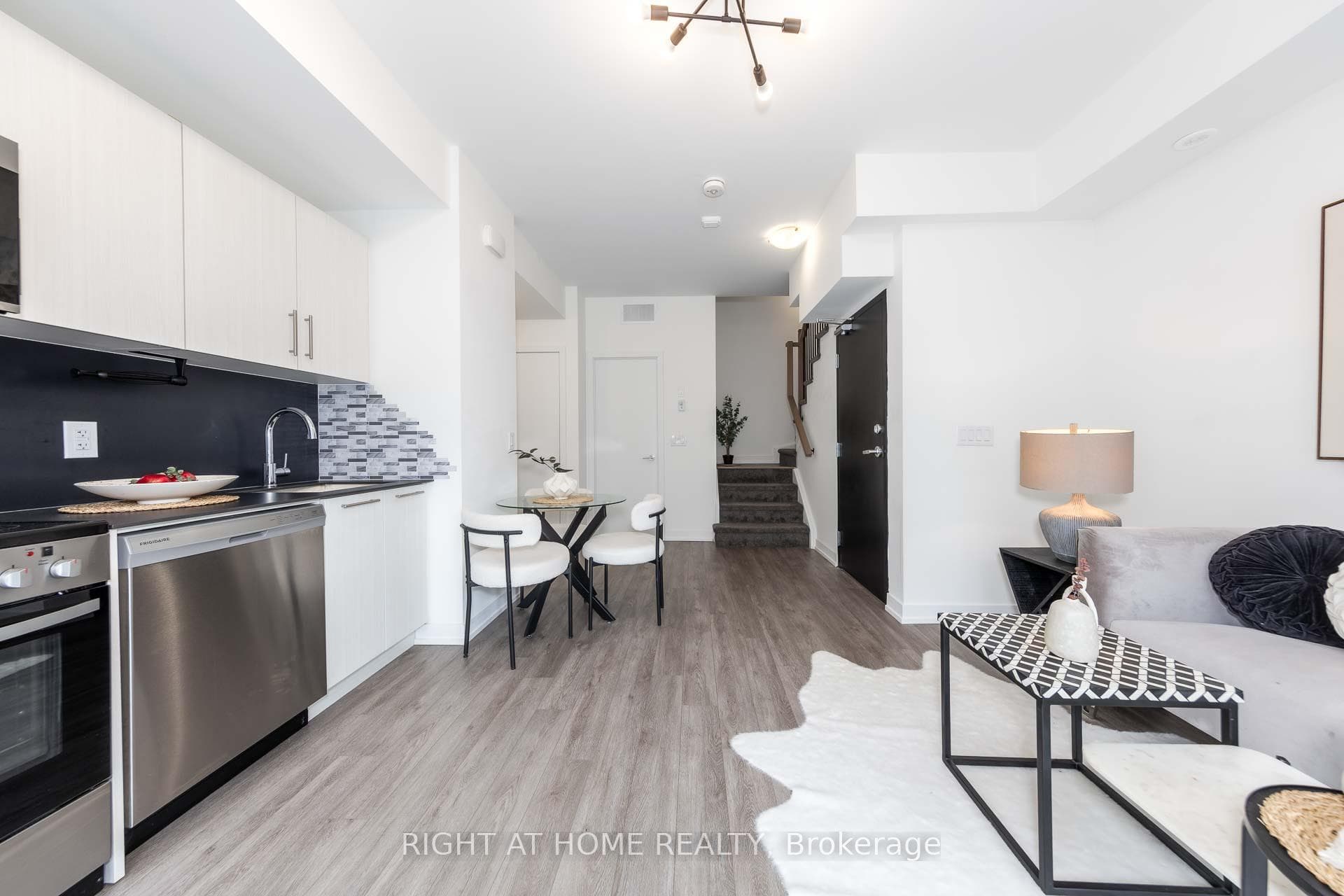 871 Sheppard Avenue Unit 33 - Condo photo 6 of 29 in North York (Bathurst Manor / Clanton Park), Ontario