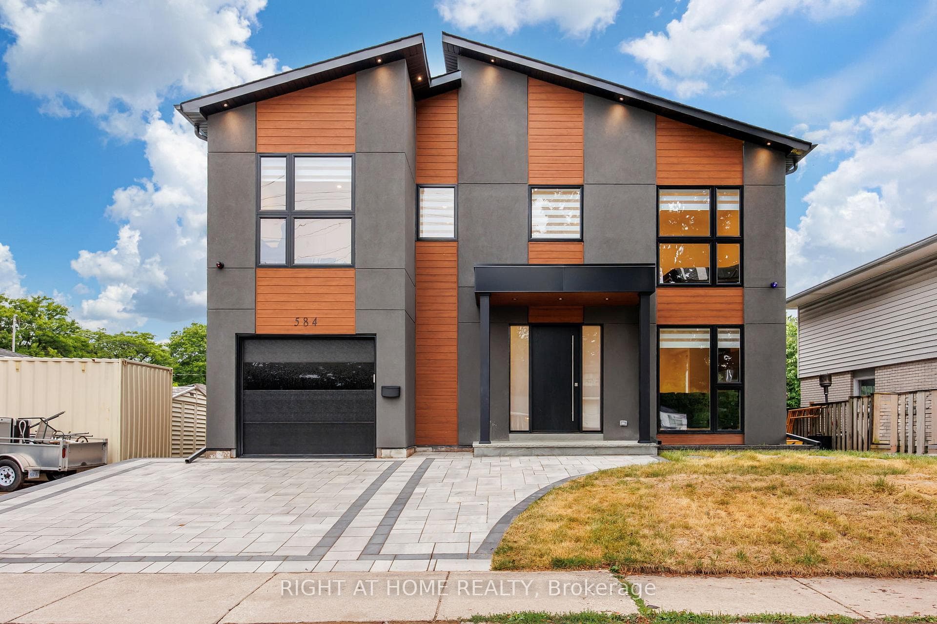 584 WALKERS Line - home for sale in Burlington, Ontario