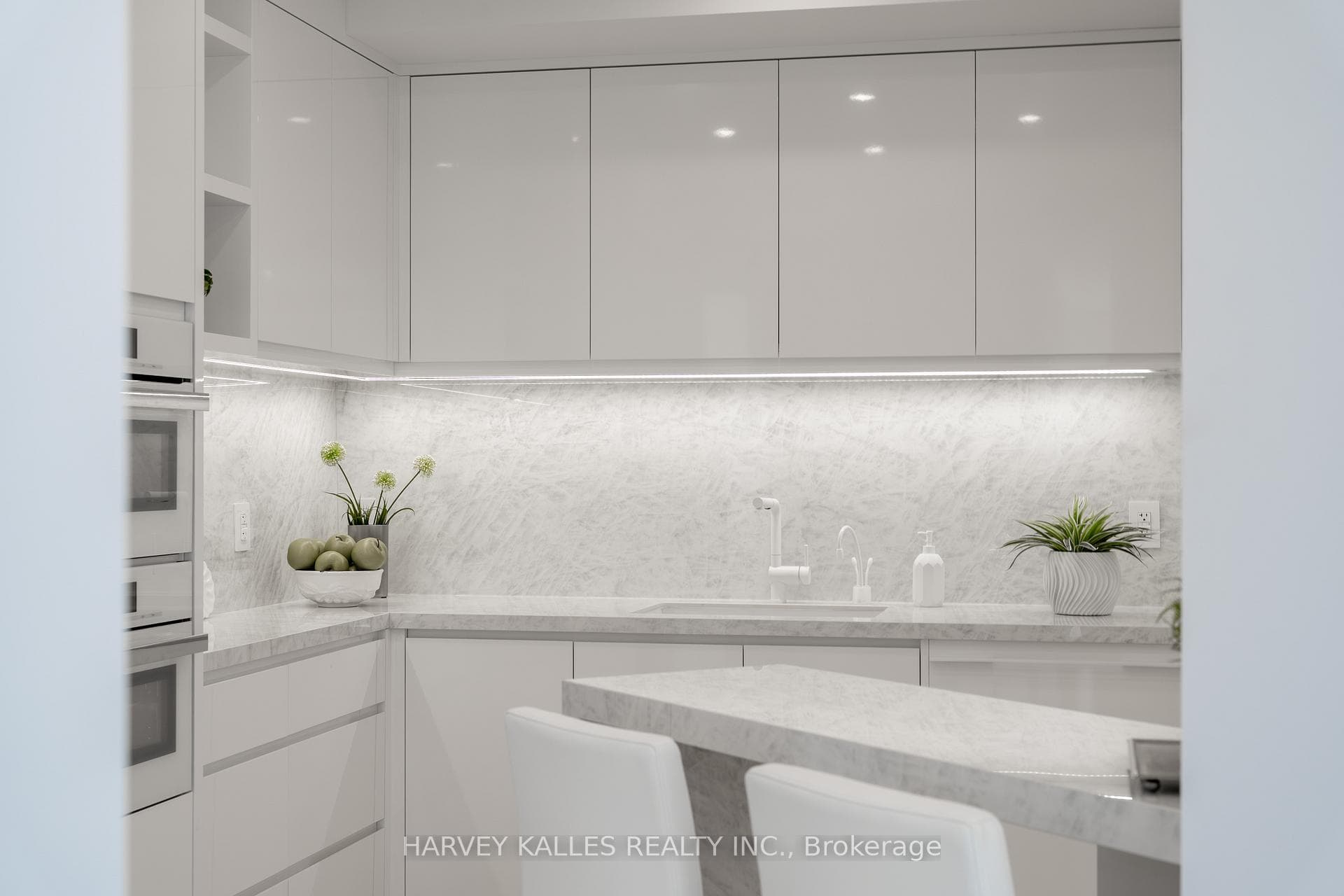 10 Bellair Street Unit 603 - Condo photo 16 of 38 in Annex / Yorkville / Summerhill, Ontario