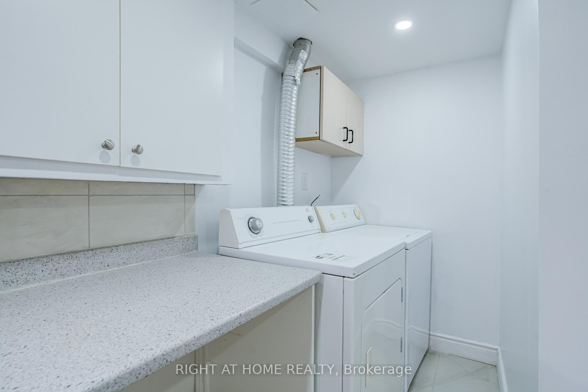 40 Salisbury Circle - Semi-Detached photo 34 of 50 in Brampton, Ontario
