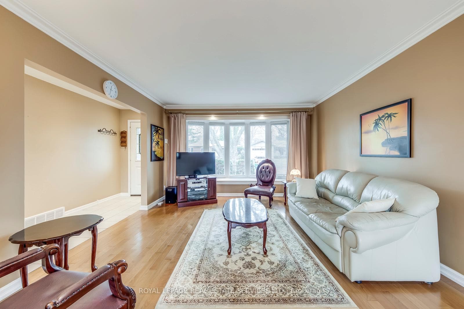 1607 Ewald Road - Detached photo 6 of 37 in Mississauga, Ontario