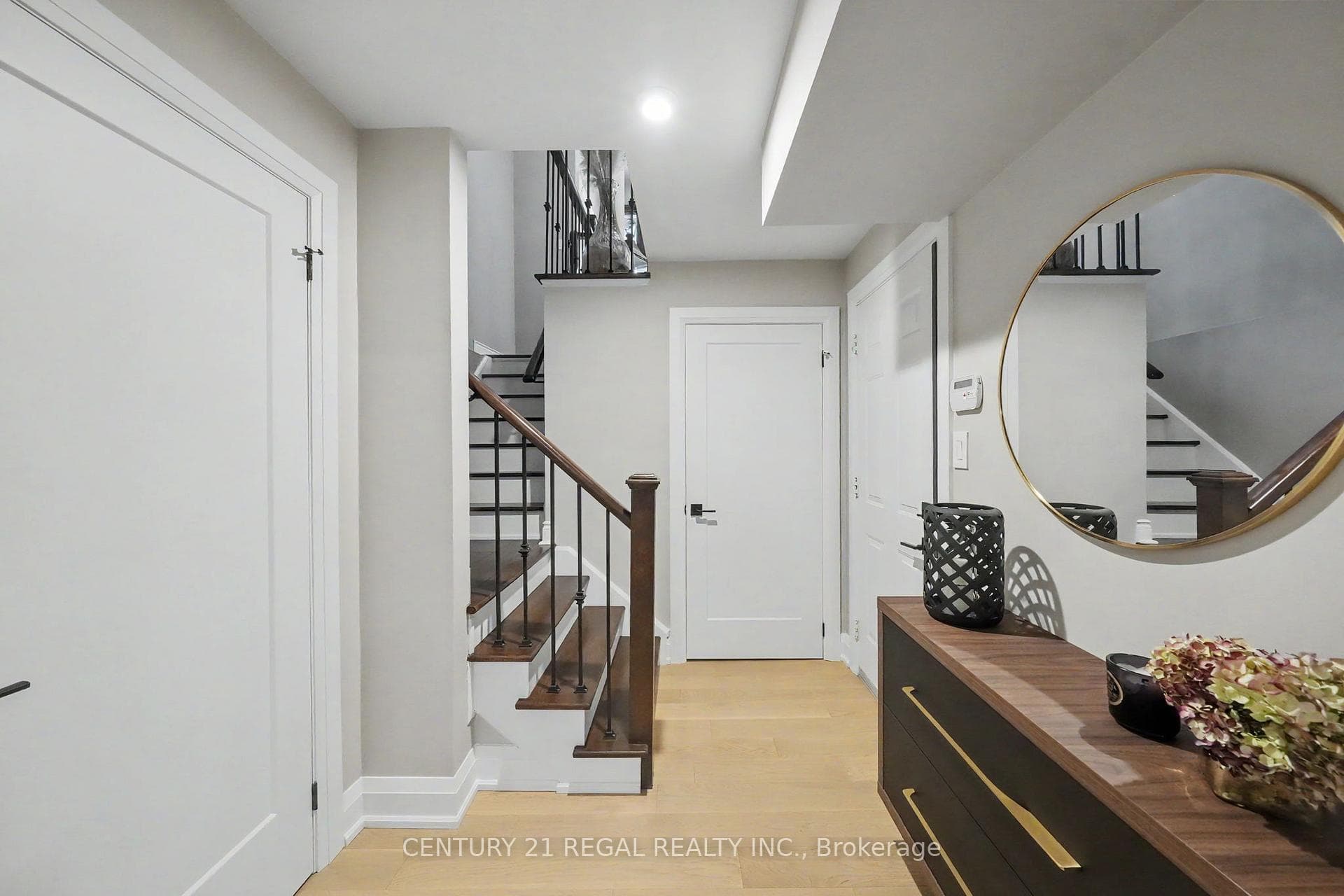 2260 Chickadee Crescent - Detached photo 30 of 47 in Oakville, Ontario