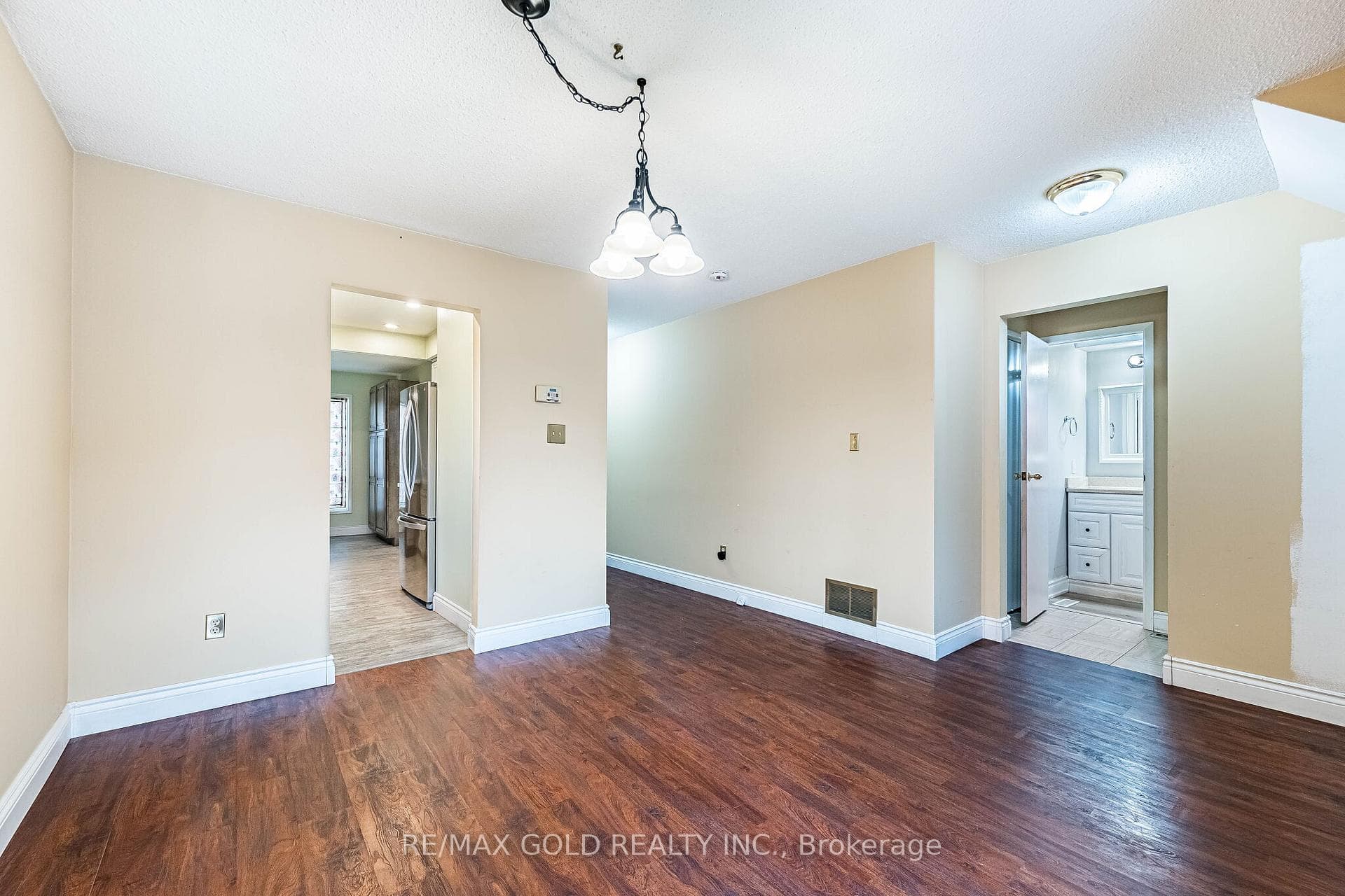 41 Simmons Boulevard - Detached photo 16 of 37 in Brampton, Ontario