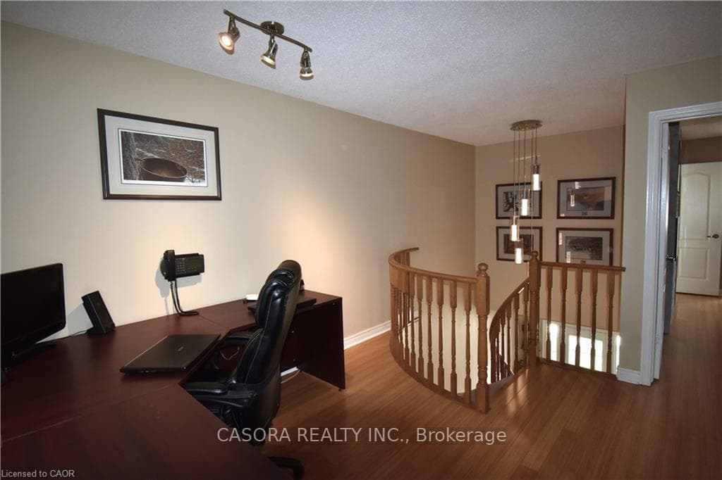 2229 WALKERS Line Unit 9 - Condo photo 27 of 46 in Burlington, Ontario
