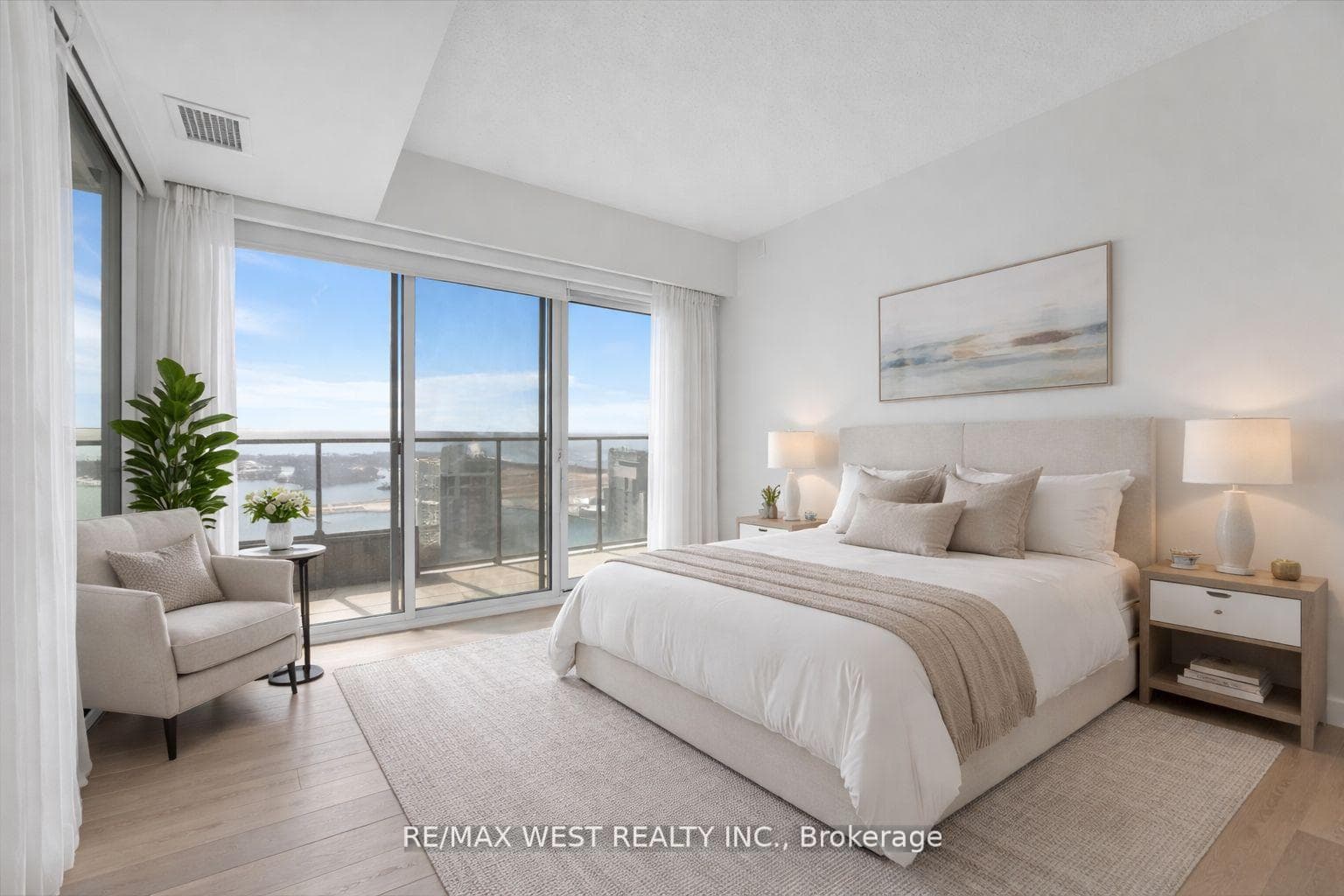 1 Concord Cityplace Way Unit 5709 - Condo photo 33 of 44 in Downtown Toronto / Waterfront, Ontario