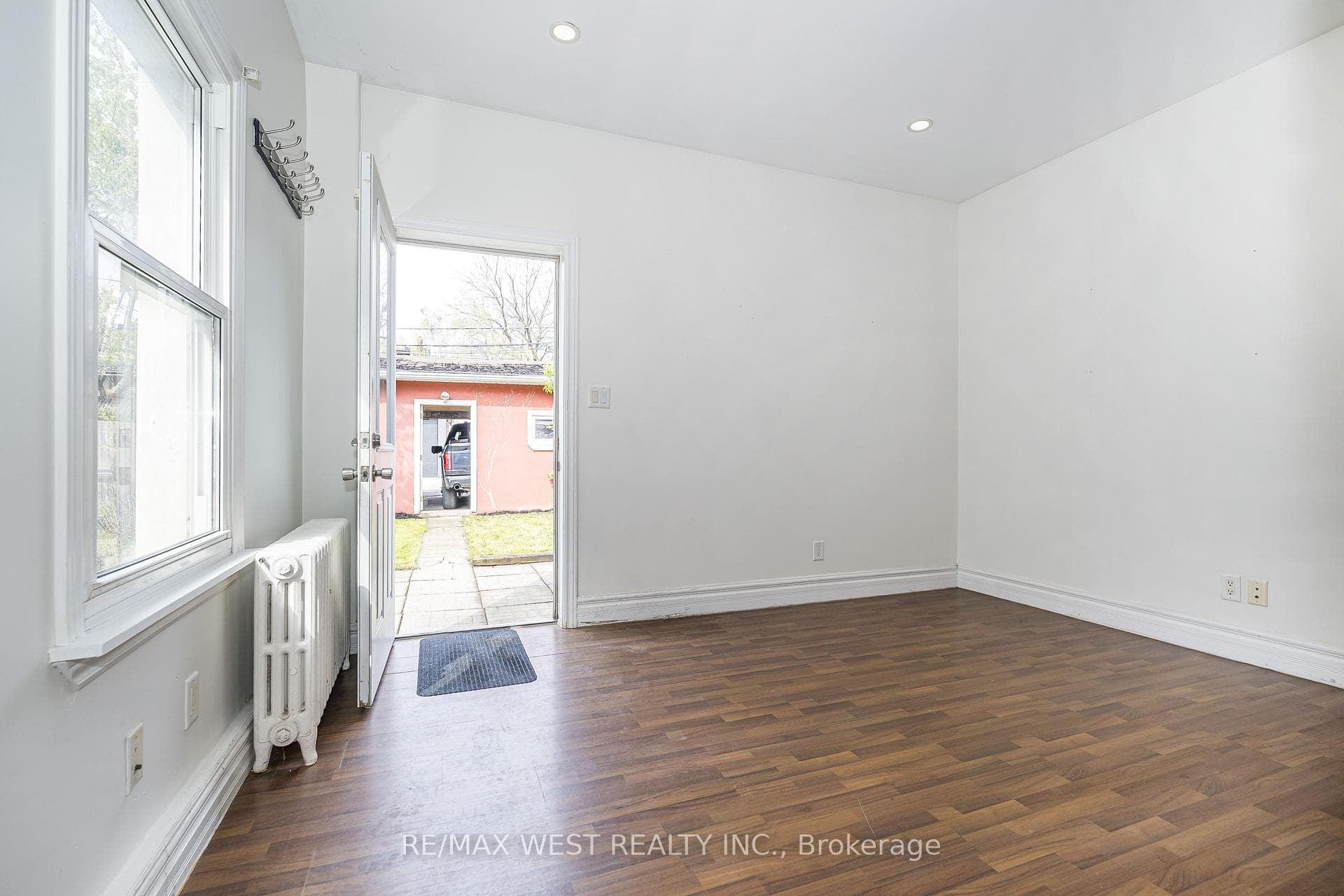 404 Manning Avenue - Semi-Detached photo 10 of 41 in Downtown Toronto / Waterfront, Ontario