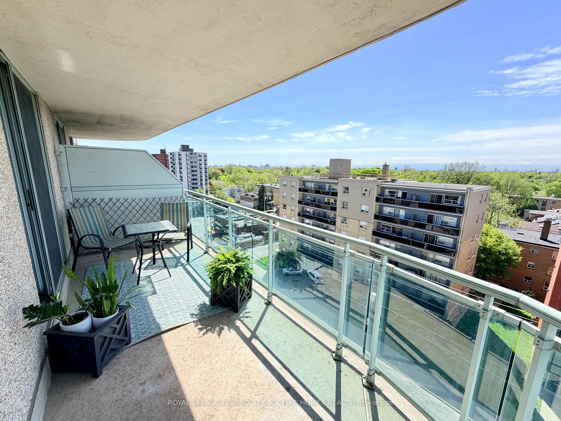 398 Eglinton Avenue Unit 1009 - Condo photo 31 of 39 in Leaside / Davisville, Ontario